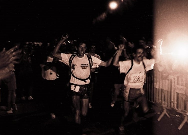 Archive : une arrivée de nuit sur le Grand Raid, à la fin des années 1980