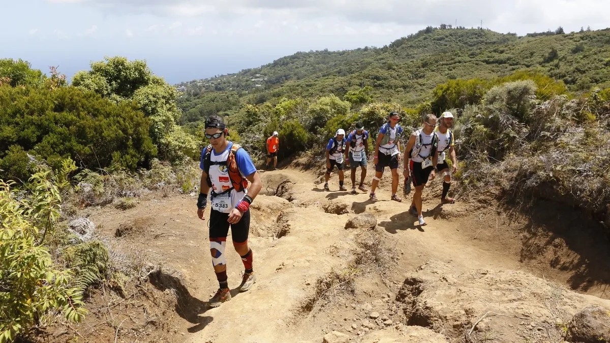 Coureurs du Grand Raid sur un sentier de La Réunion, édition 2016